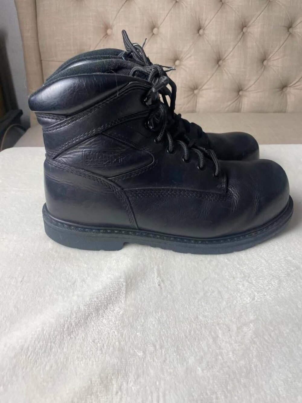 EUC Worx by Red Wing Men's Black Safety Work Boots size 10.5